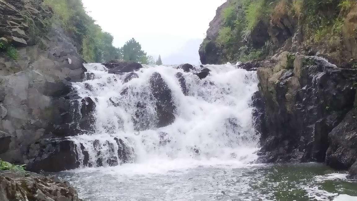 如果自己的女朋友一个月问你要3000块钱的生活费代表着什么？游戏画面